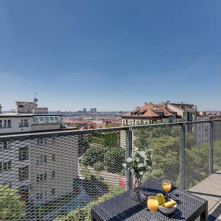 Jt'S Apartments Korunni Str. Praag Buitenkant foto